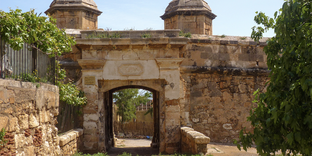 Les portes d'Oran/Les anges gardiens des accès à la ville